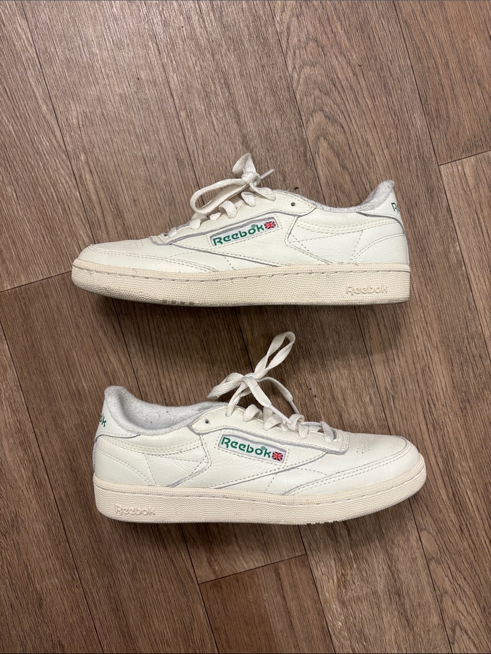 Reebok Cream Leather Low-Top Sneakers with Green & Red Logo